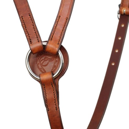 Breastplate in portuguese-baroque style. Brown quality leather with angular silver-coloured Cortesia buckles.