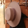 Beige riding hat with Picadera