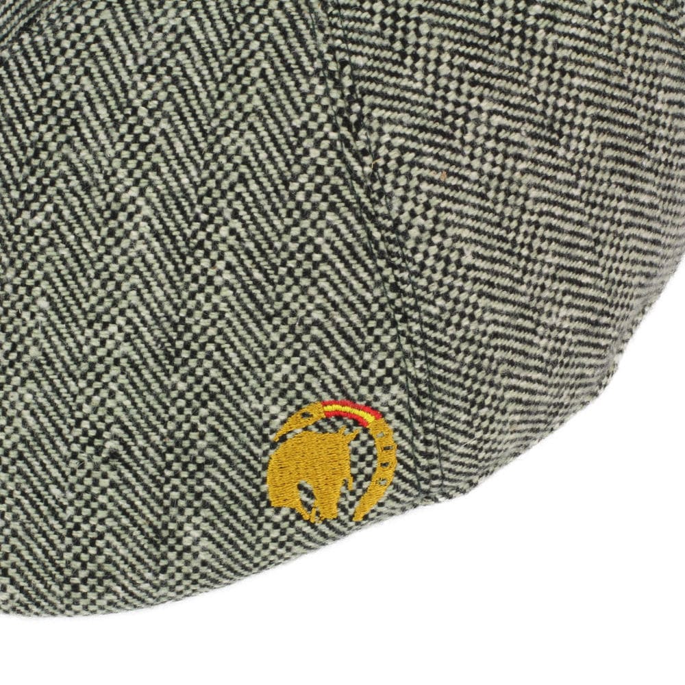 Flatcap Vaquera Hat with Horse Embroidery Green by Picadera Detail